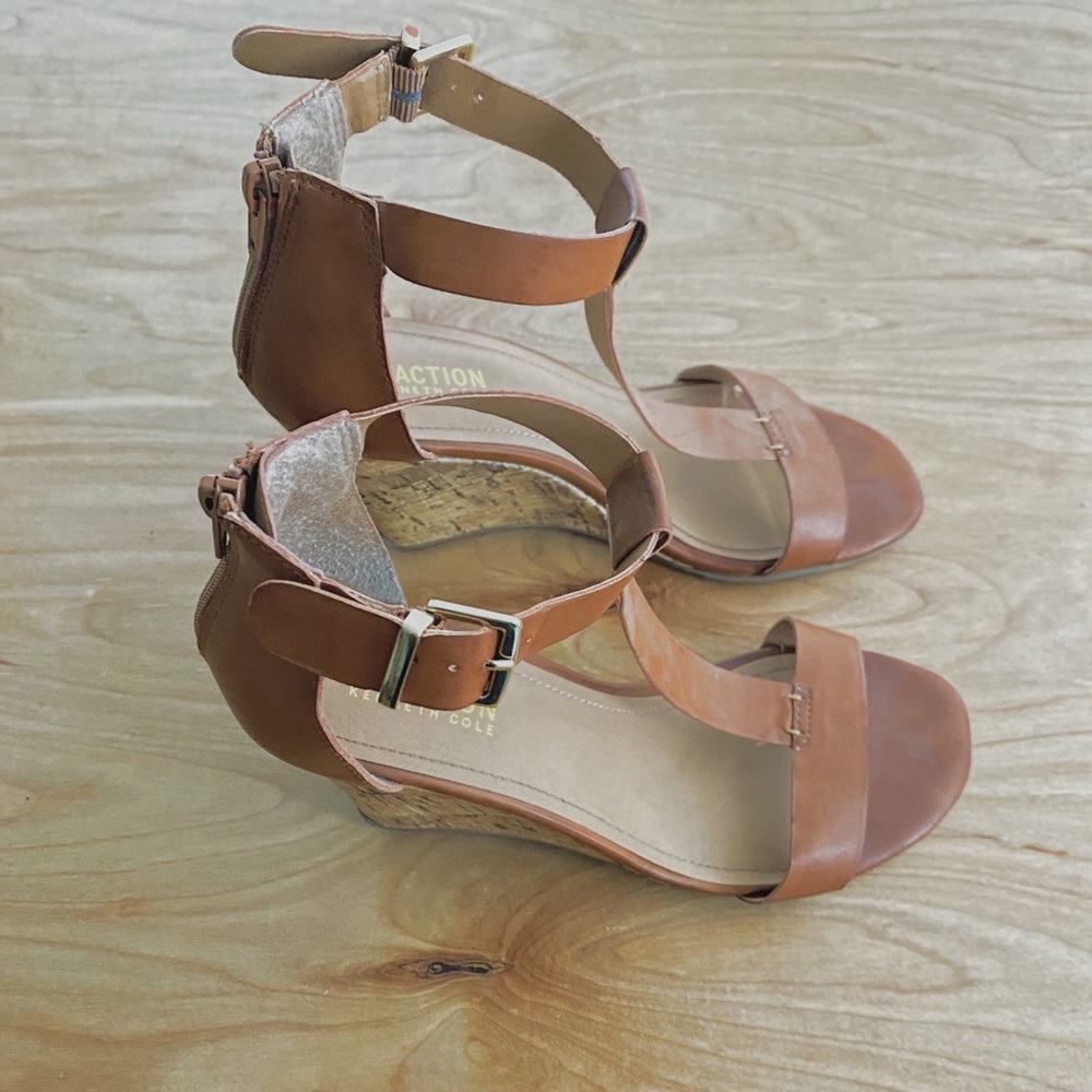 High Heals with a buckle around the ankle